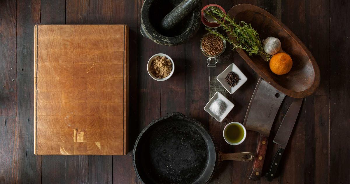 How to Make Welsh Rarebit in a Cast Iron Skillet